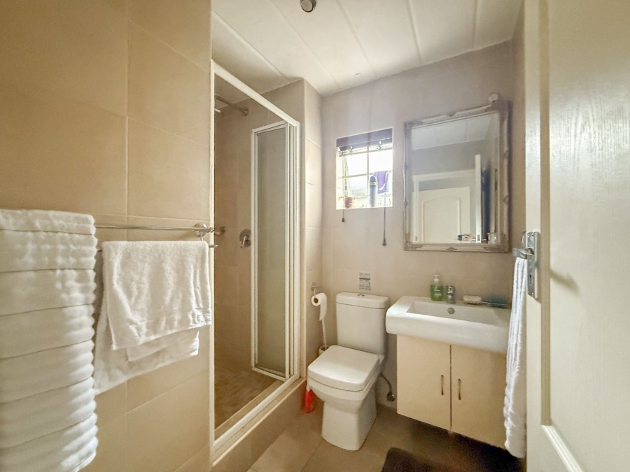 To Let 2 Bedroom Property for Rent in Kosmos North West